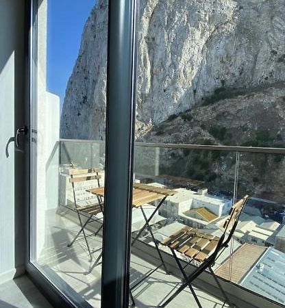 Cp High Floor Luxury Studio Cebelitarık Dış mekan fotoğraf